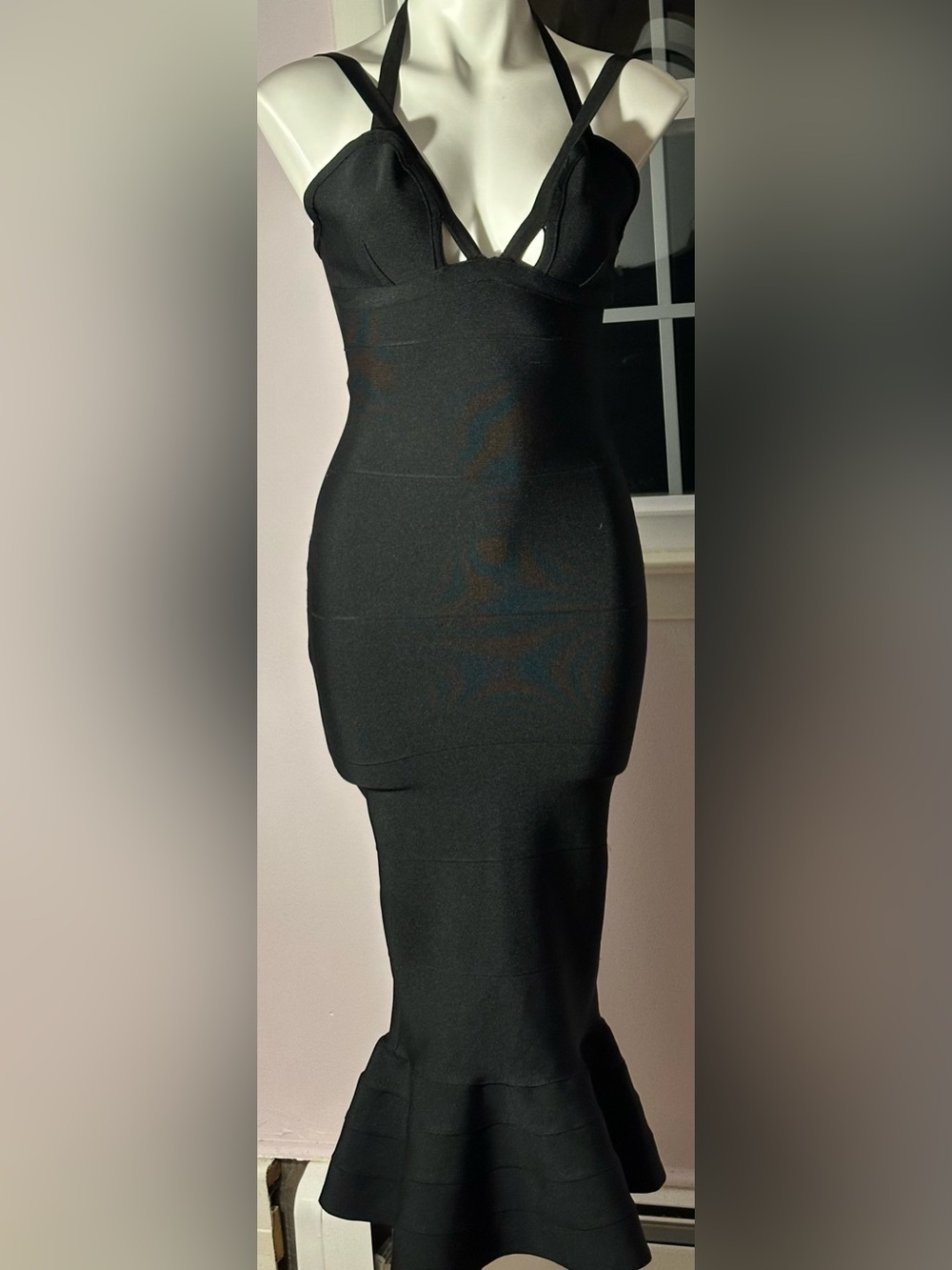 AKIRA Black Double Front Strap Spandex lMermaid Body con Hem Maxi Dress Sz S